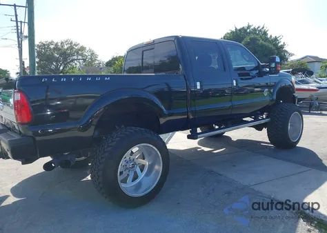 2014 Ford F-250 Lariat z USA, uszkodzony, nr VIN 1FT7W2BT3EEA89282